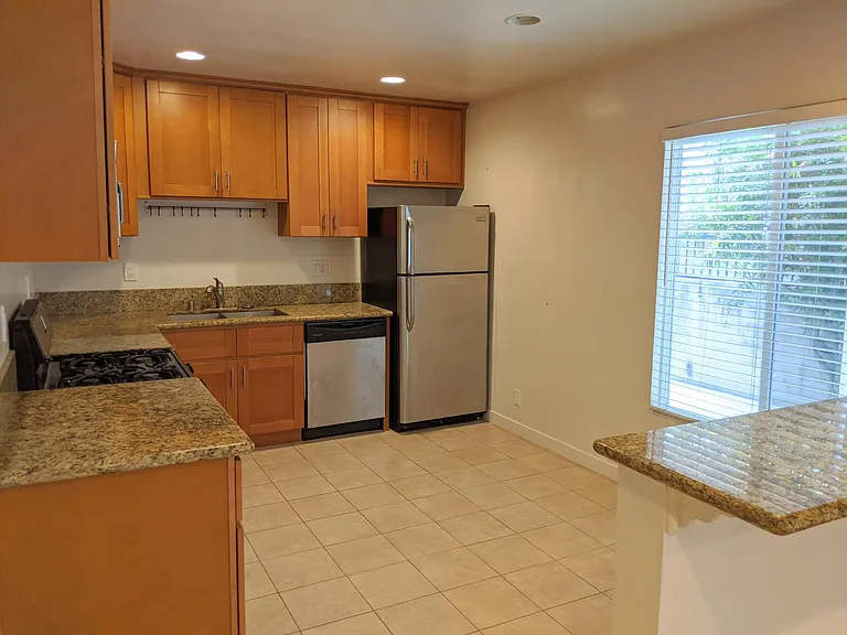 2310 S Bentley Ave #1 — Photo 3