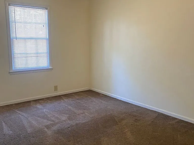 Jeffersonian Apartments — Photo 14
