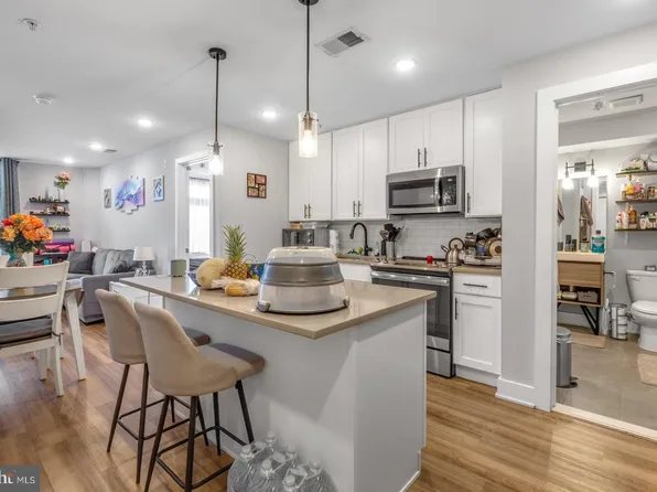 3965 Lancaster Ave #202, Philadelphia, PA 19104