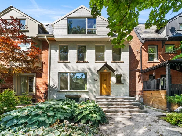54 Rathnelly Ave, Toronto, ON M4V 2M3