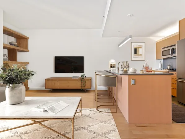 8 Spruce Street 49U image 1 of 19