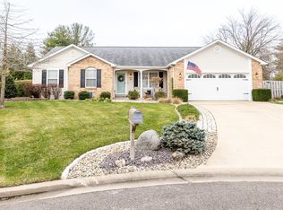 10 Trailwood Ct, Belleville, IL 62226