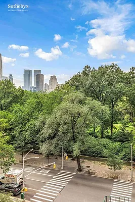 Sold by Sotheby's International Realty | media 3