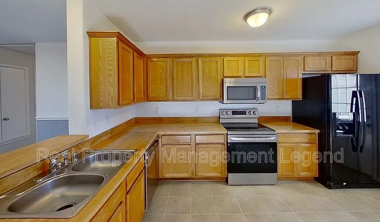 1614 S Montgomery St — Photo 8