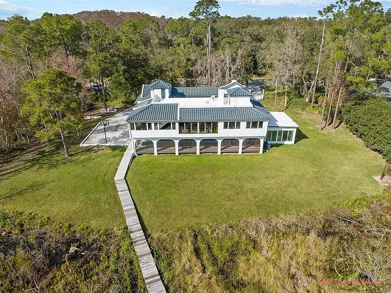 14182 Lake Mary Jane Rd — Photo 45