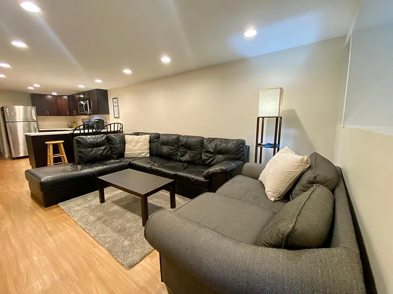 2845 N Southport Ave #G — Photo 8