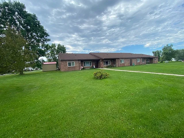 1 bed, 676 sqft, $624 — Photo 1