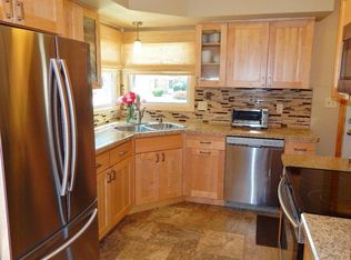 1435 Drexel Blvd, South Milwaukee, WI 53172