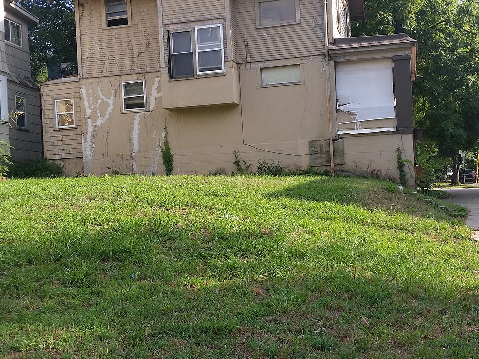 1st image of 701 E 34th St
