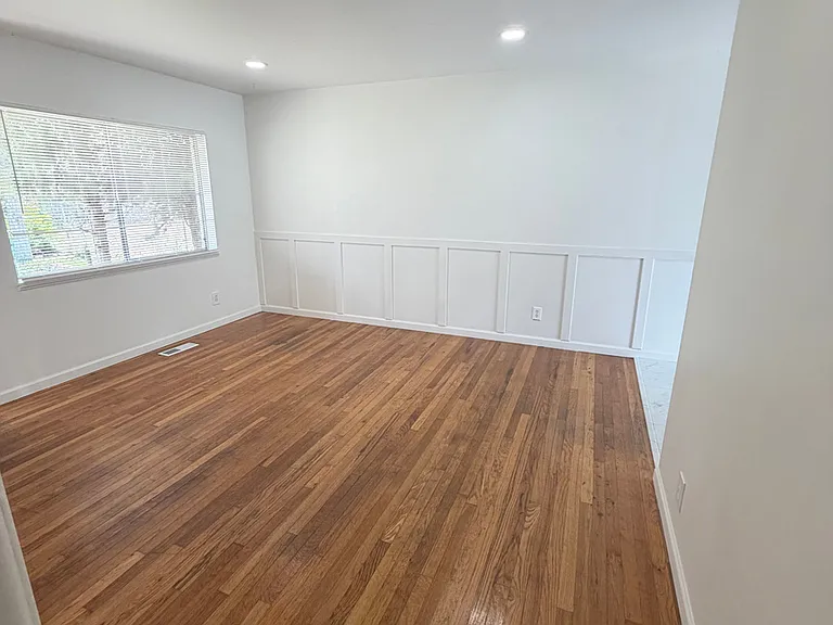 2622 S Green St #B — Photo 3