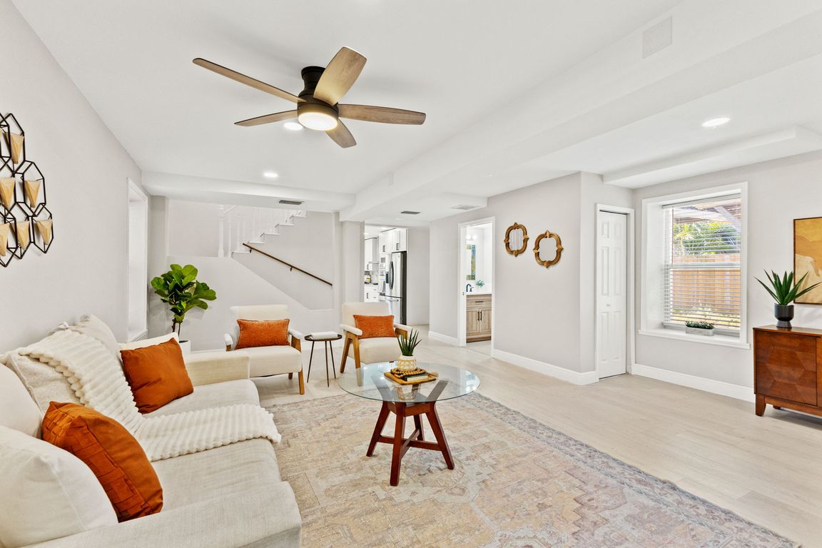 next background image