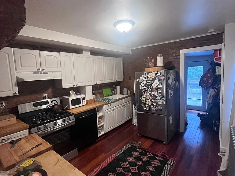 106 S Chester St — Photo 3