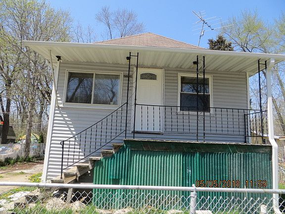 3rd image of 35708 N Lake Dr