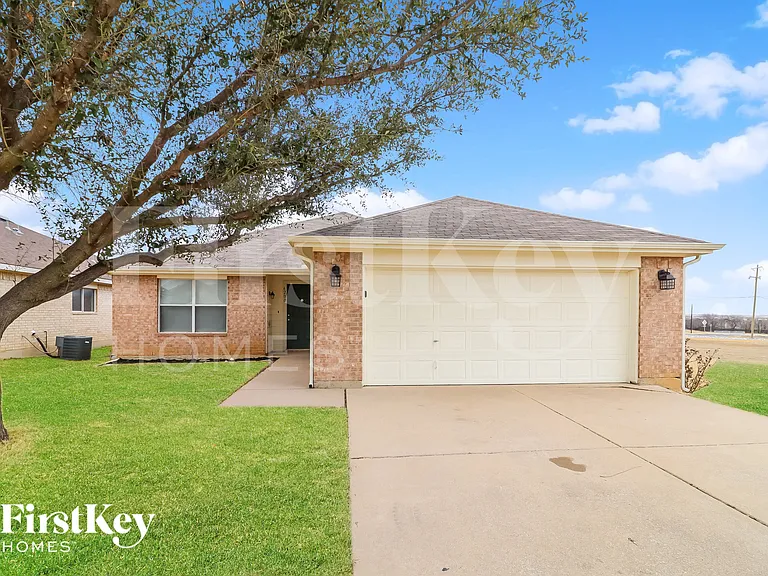 6200 Winnebago Ct — Photo 1