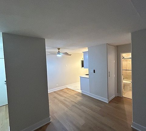 5th image of 7650 W Altgeld St APT 201