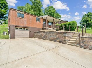 771 Center Rd, Pittsburgh, PA 15239