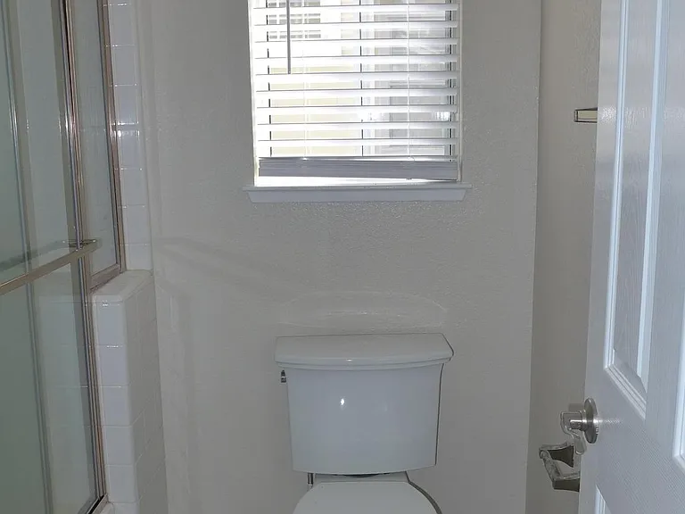 1438 Cuciz Ln — Photo 7