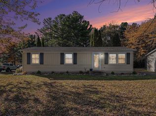 612 Ash St, Elk Rapids, MI 49629