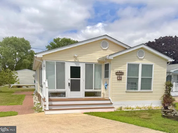 21734 C St, Rehoboth Beach, DE 19971