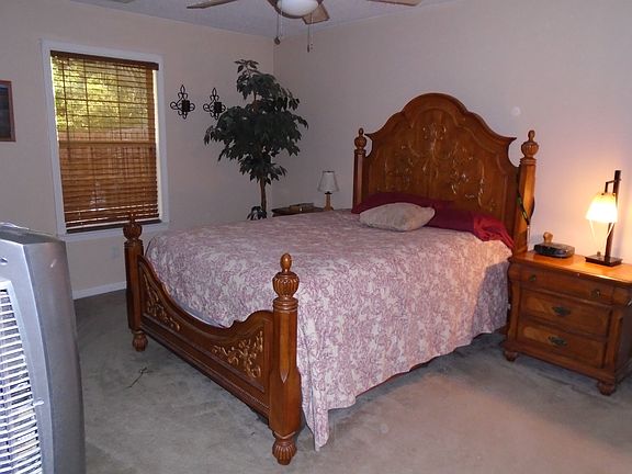 2nd image of 138 Heritage Village Ln