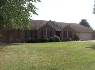 1119 Foxfire Rd, Bardstown, KY 40004