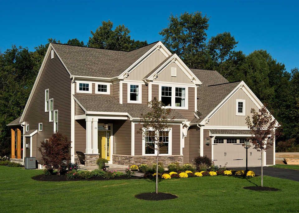 1st image of 15 Bridlewood Loop