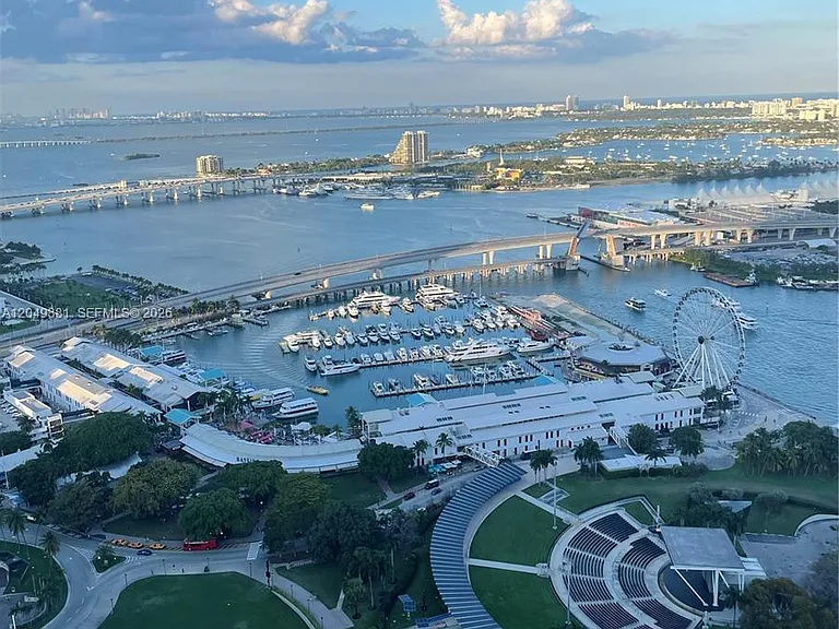 50 Biscayne Blvd #5001 — Photo 1