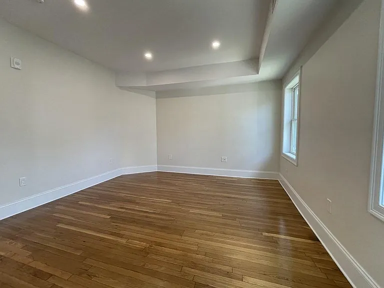 14 Weld Ave #U2 — Photo 12