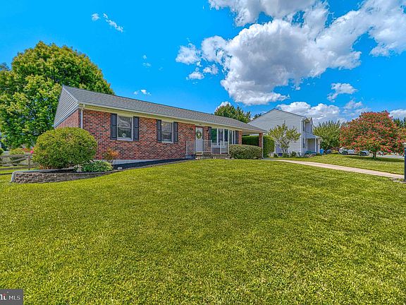 2nd image of 503 Old Stone Pl
