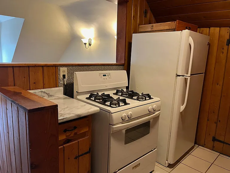 3810 Woodbine Ave #4 — Photo 7
