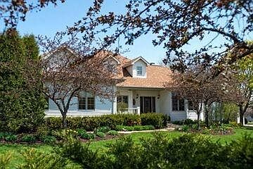 1st image of 422 S Hills Dr