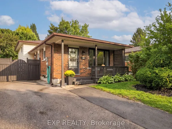 447 Drummerhill Cres, Waterloo, ON N2T 1G3