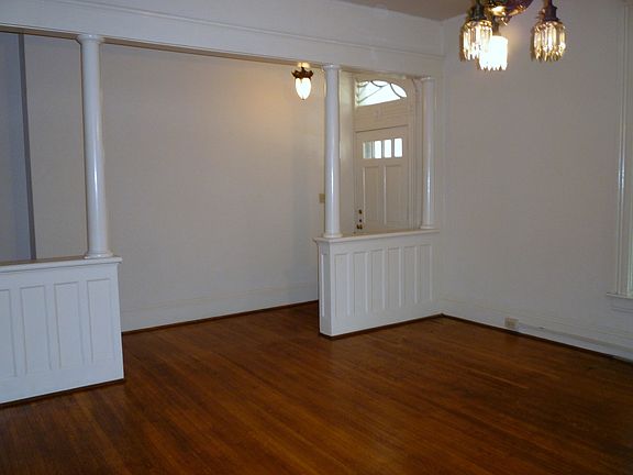 3rd image of 1121 Wertland St APT 2