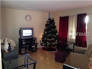 3rd image of 2419 Oak Park Way