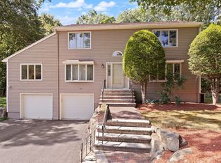 109 Hampton Rd, Sharon, MA 02067