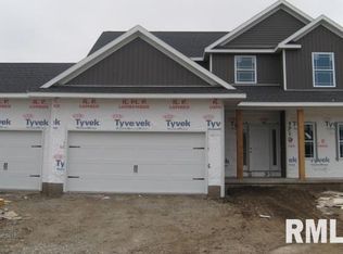 1710 W Fieldstone Dr, Chillicothe, IL 61523