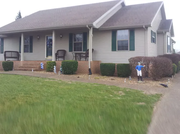 1231 Bark Ridge Cir, Hopkinsville, KY 42240