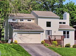 8109 Barbour Manor Dr, Louisville, KY 40241