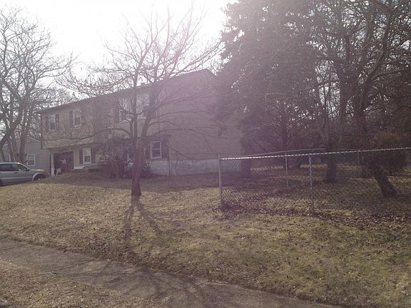 4th image of 1416 Brookfield Dr