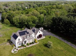 216 W Quasset Rd, Woodstock, CT 06281