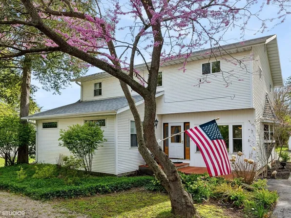4865 Huntoon Ave, Watervliet, MI 49098