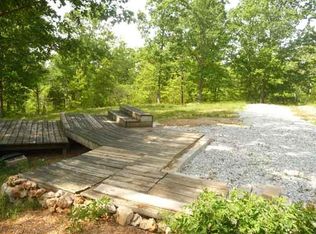 314 Staggs Rd, Linden, TN 37096