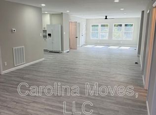 135 Regent St, Spartanburg, SC 29302