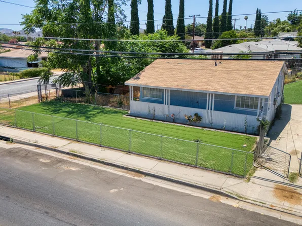 427 N 8th St, Banning, CA 92220