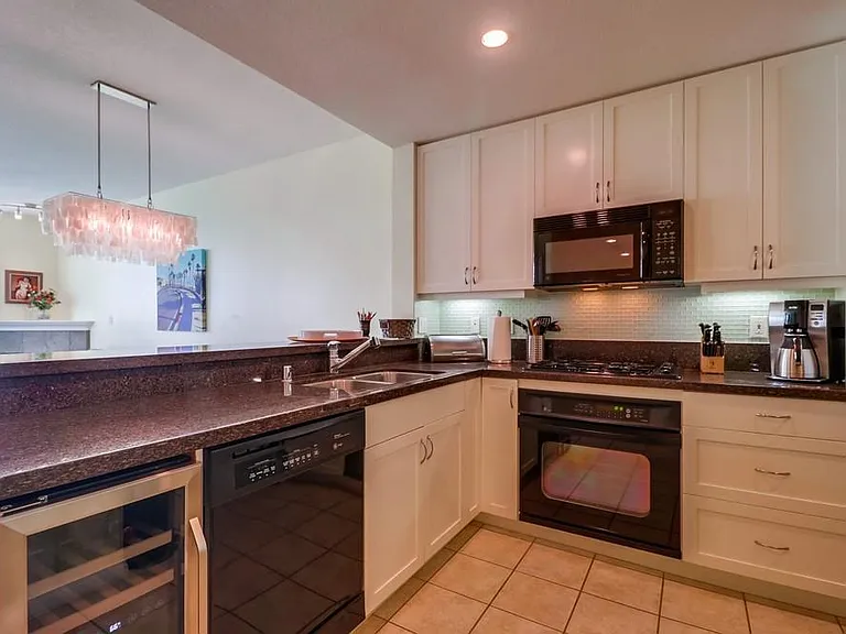 850 Beech St #509 — Photo 6