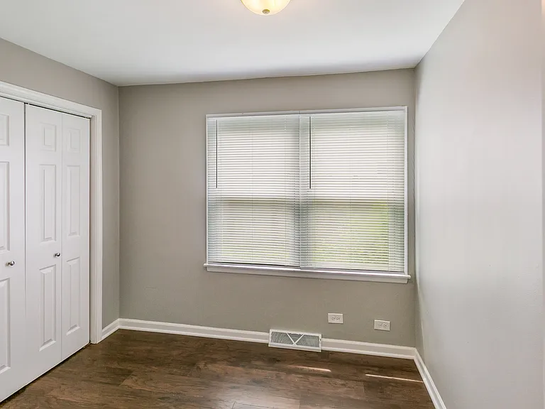 1540 Cherry Ln — Photo 12