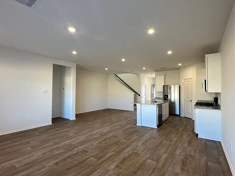 4251 Berwick Park Ln — Photo 1