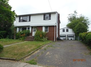 11 Long Valley Rd, Lodi, NJ 07644