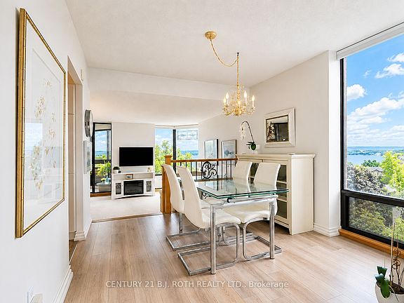 3rd image of 181 Collier St #508