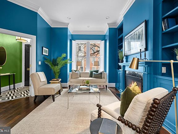 4th image of 2012 Hillyer Pl NW